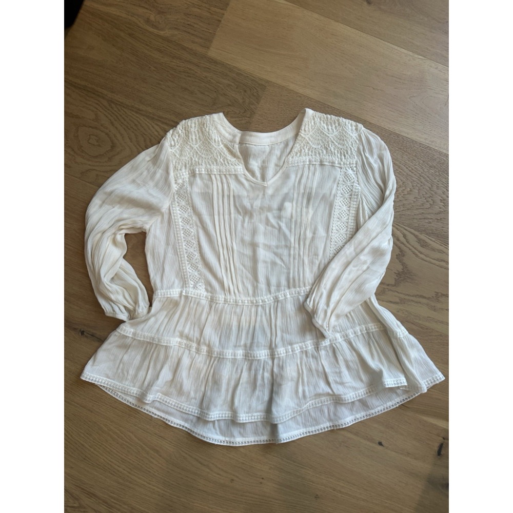 Cloth & Portrait NWT Cream Tiered Peasant Blouse With Lace Detail Size L
